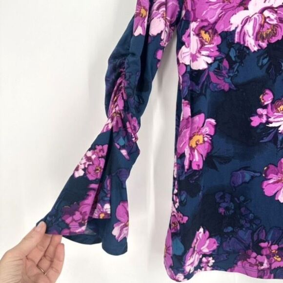 Susan Graver Floral Stretch Knit Bell Sleeve Blouse Small Dark Romantic Floral - Picture 3 of 6